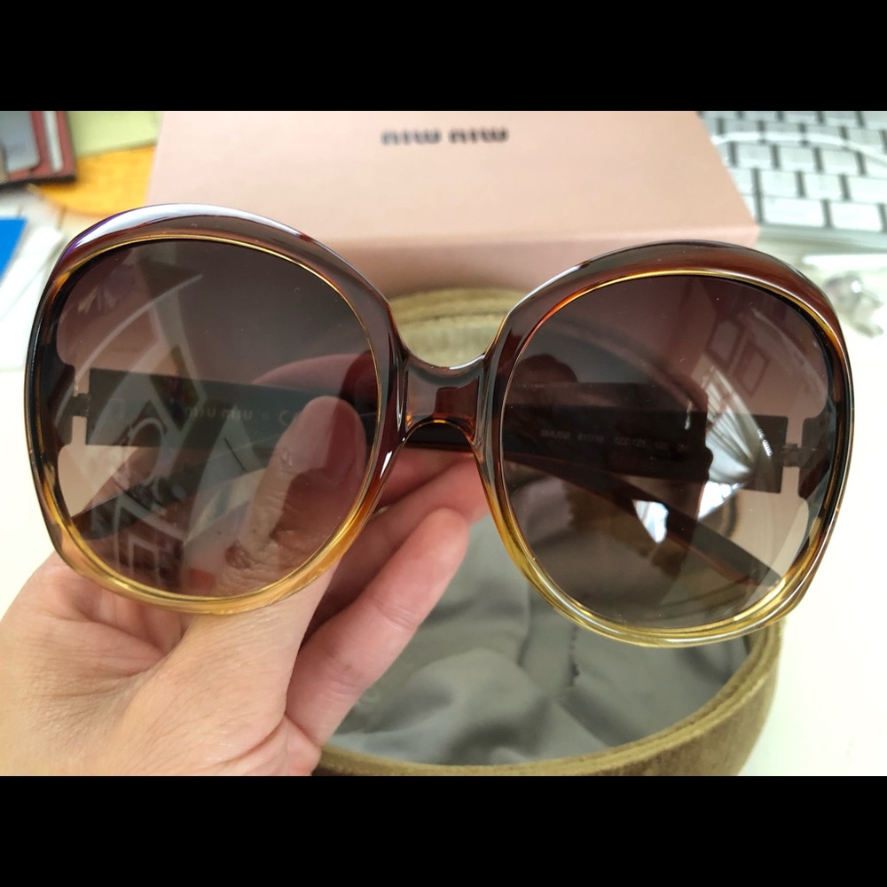 Miu Miu Sunglases